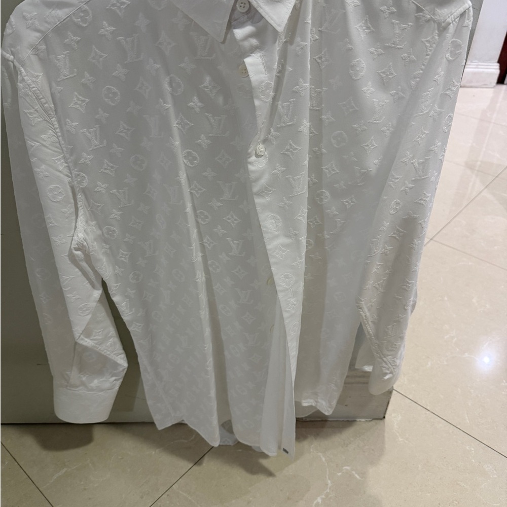 Louis Vuitton White Monogram Jacquard Button Down Shirt – Authentic – Size XL
